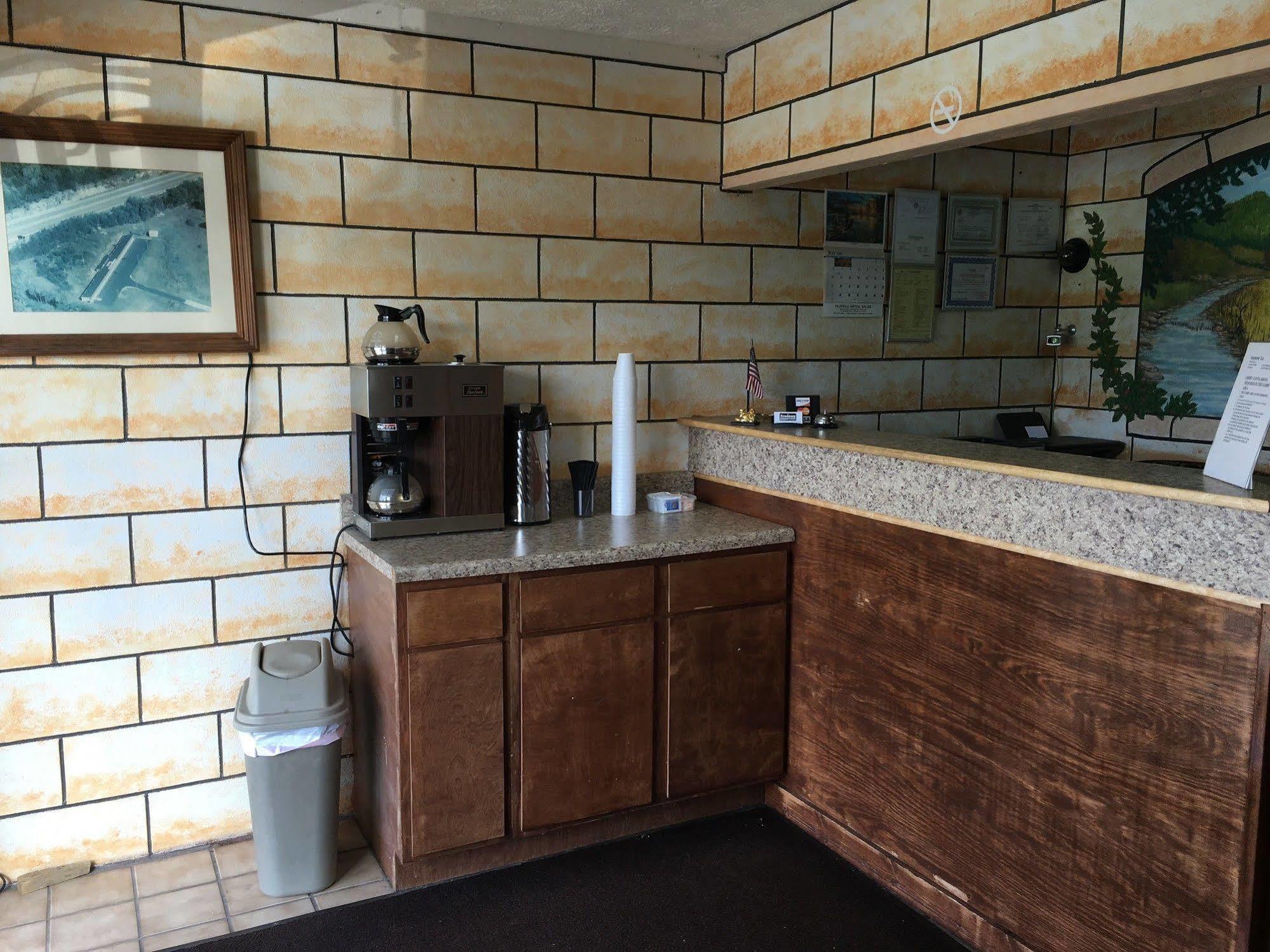 Economy Inn Crossville Dış mekan fotoğraf